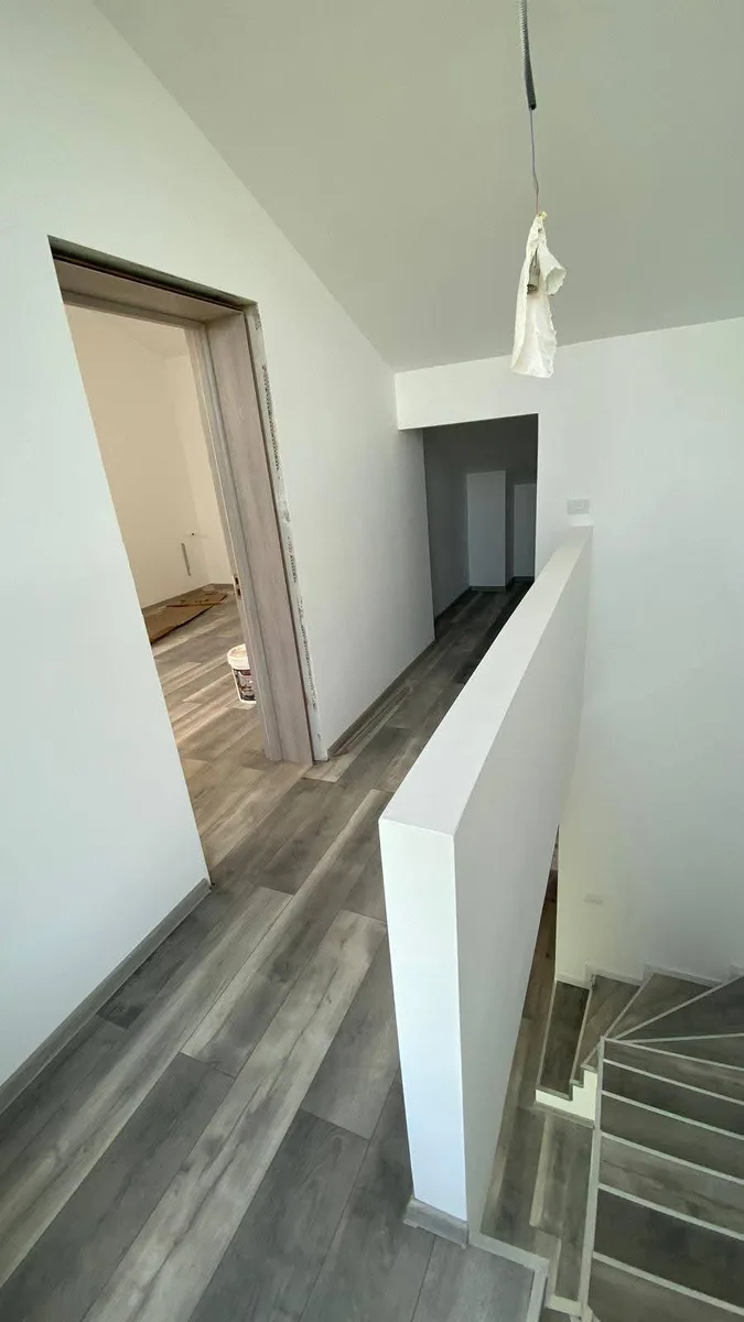 Renovez Apart si Case
