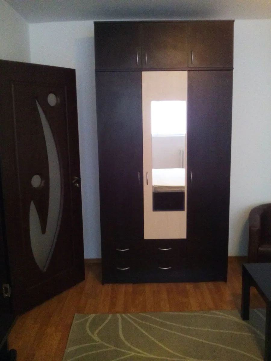 De închiriat garsoniera decomantată 36 mp Dristor 1 metrou