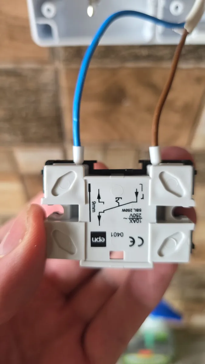 Servicii Electrice Casnice în Sector 4, București