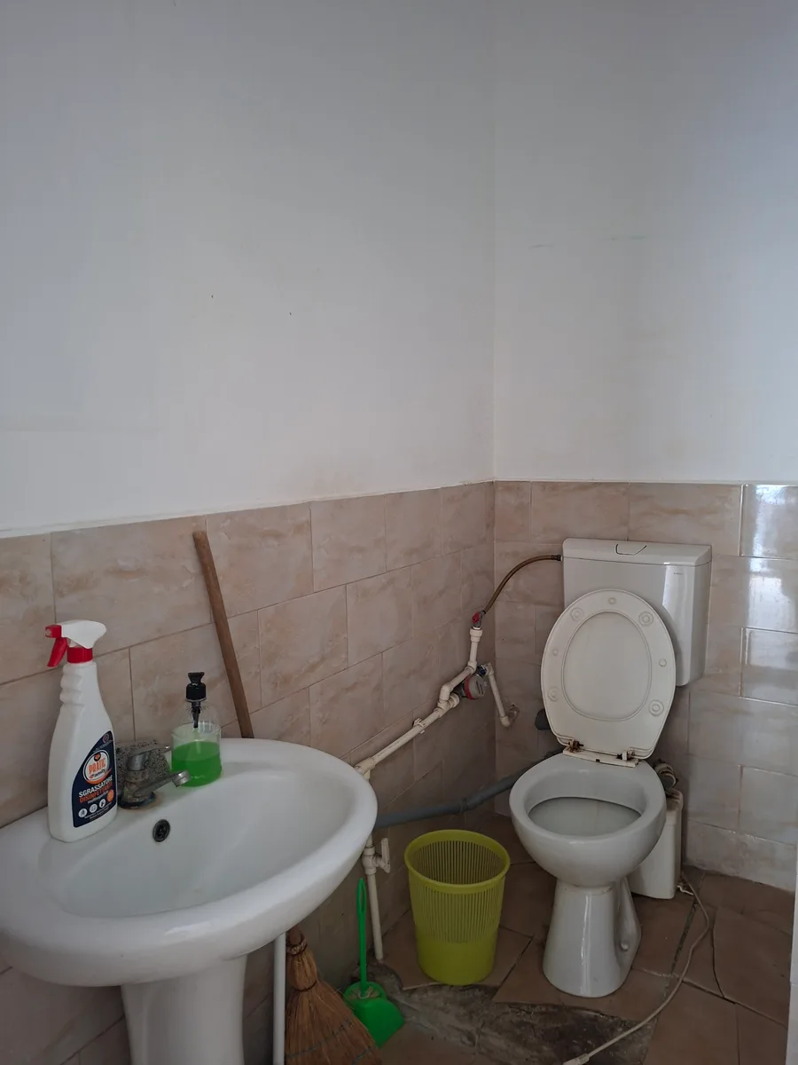 Inchiriez 45 mp, ultracentral, birouri/servicii