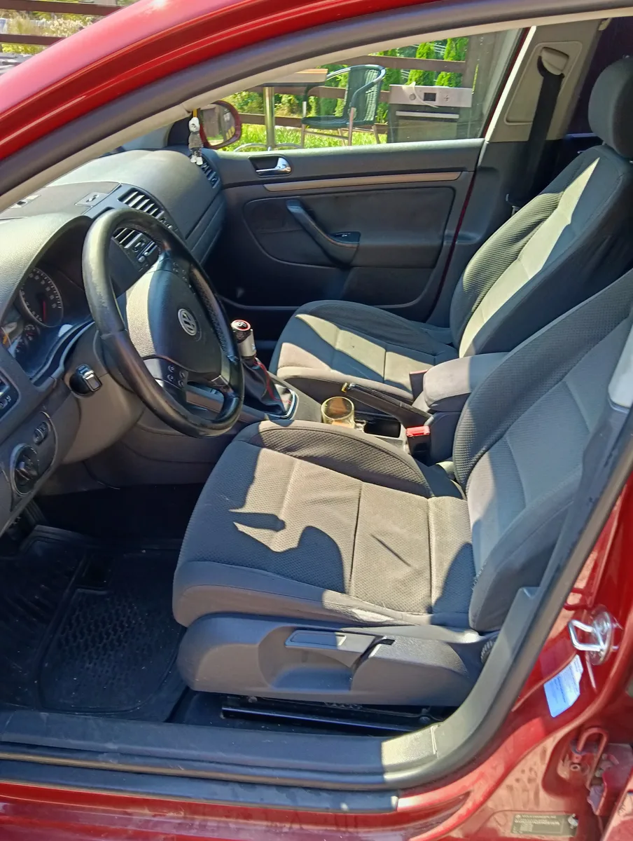 Volkswagen golf 5  urgent